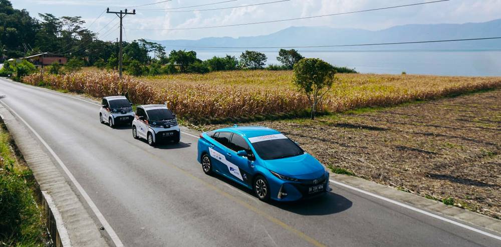 EV Smart Mobility Project Toyota  Jangkau Kawasan Danau Toba