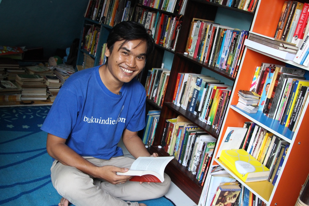 Irwan Bajang and the Modern Literacy Movement