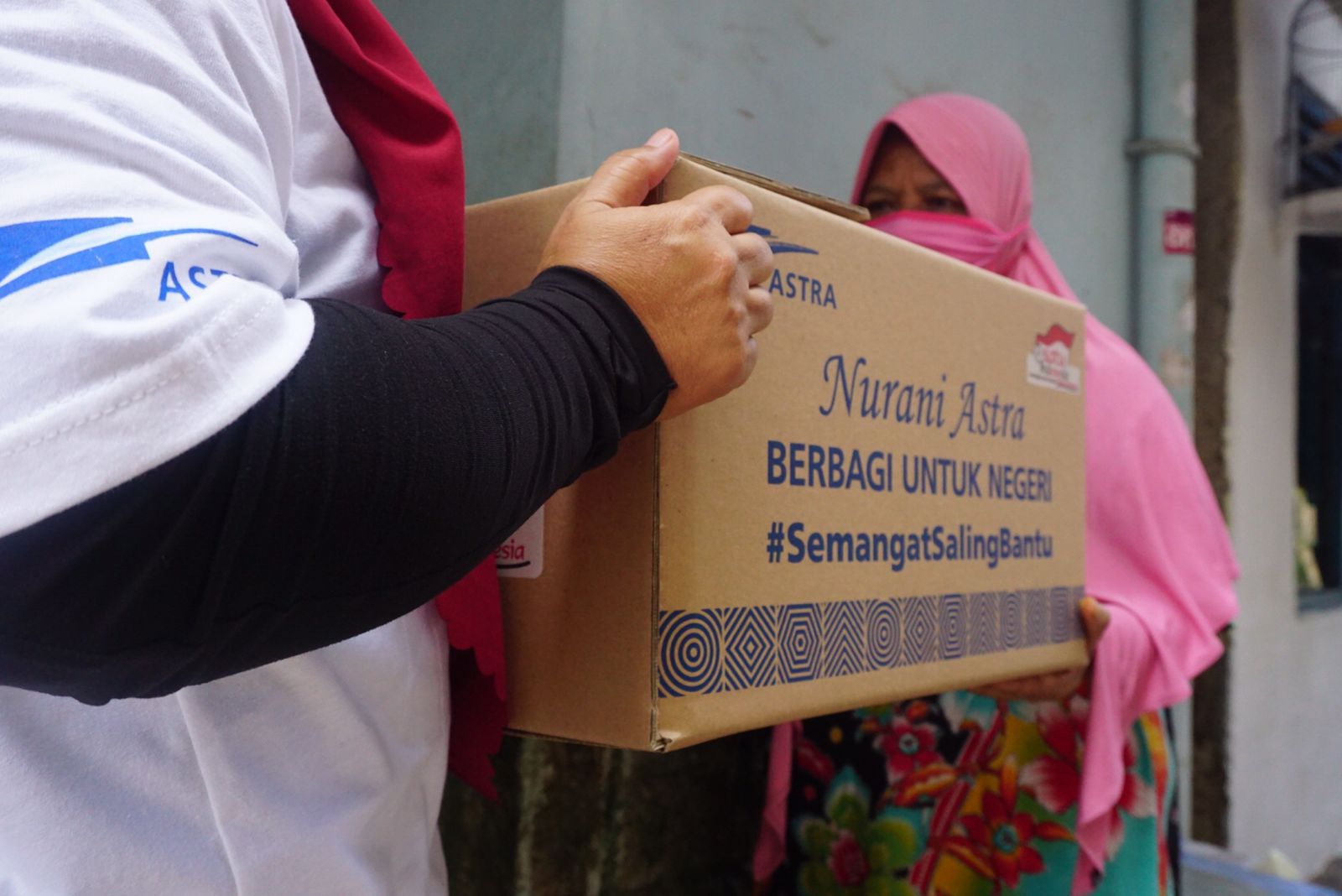 Cerita Hasim & Sukir Saat Menerima Bantuan #SemangatSalingBantu Dari Astra