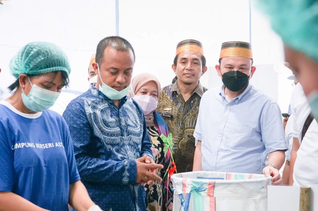 Rp6.5 Billion Maiden Export of Flagship Products of Desa Sejahtera Astra in Makassar