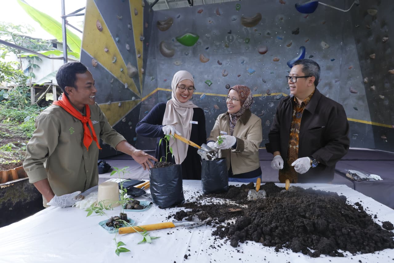 Workshop Lingkungan Astra 2025: Sinergi Lingkungan dan Edukasi di Kampung Berseri Astra Cidadap
