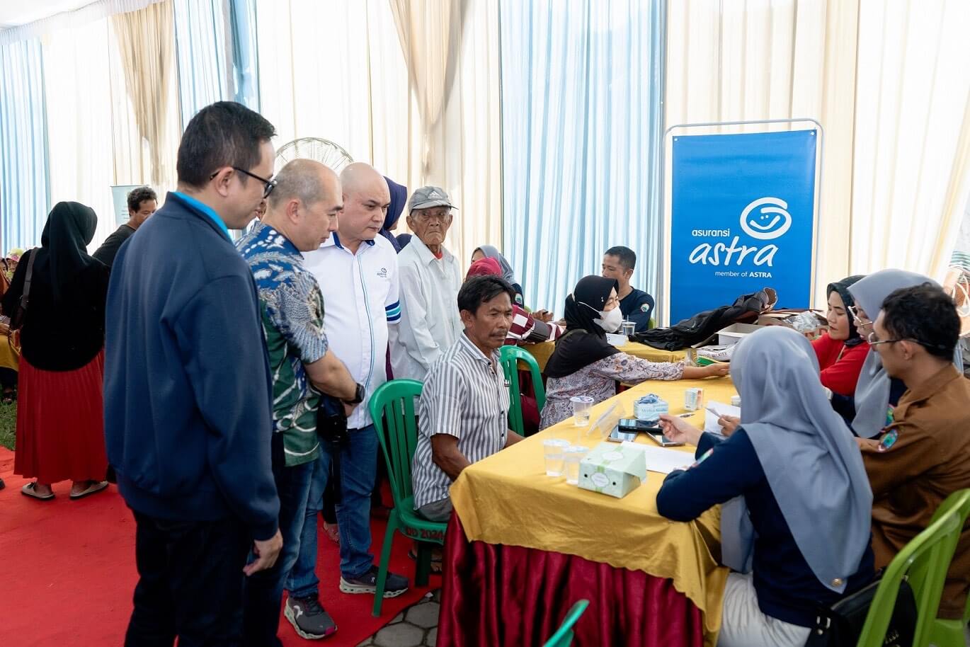 Estafet Peduli Bumi : Hadir di Lampung, Asuransi Astra Berikan Pemeriksaan Kesehatan, Literasi dan Inklusi Keuangan hingga Penanaman 5.000 Mangrove