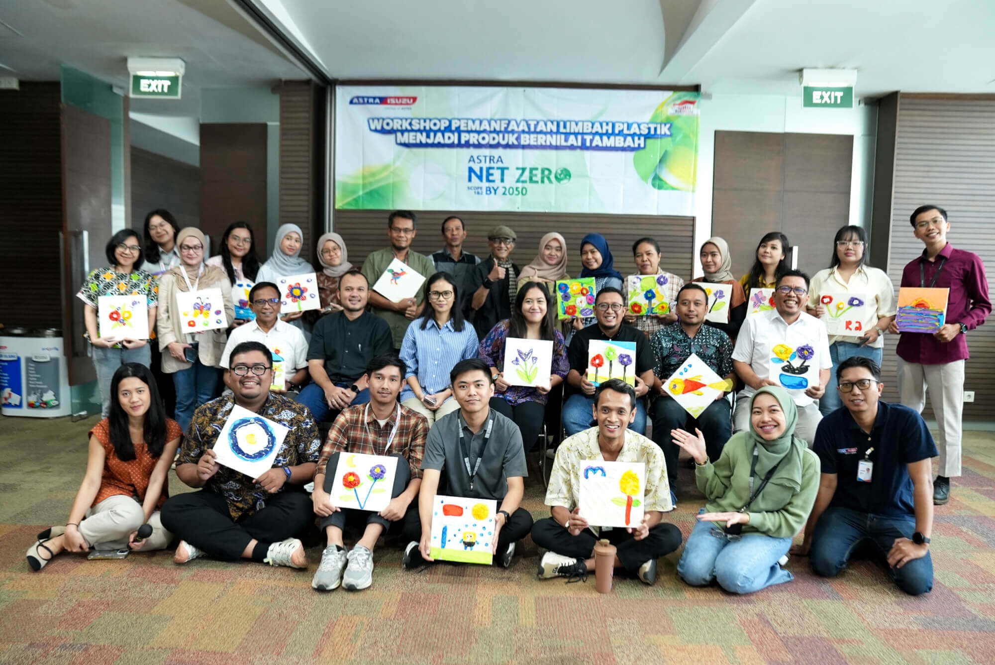Astra Isuzu Dukung Sustainability Gelar Pelatihan Pemanfaatan Limbah Plastik bersama dengan UMKM Binaan Yayasan Astra – Yayasan Dharma Bhakti Astra 