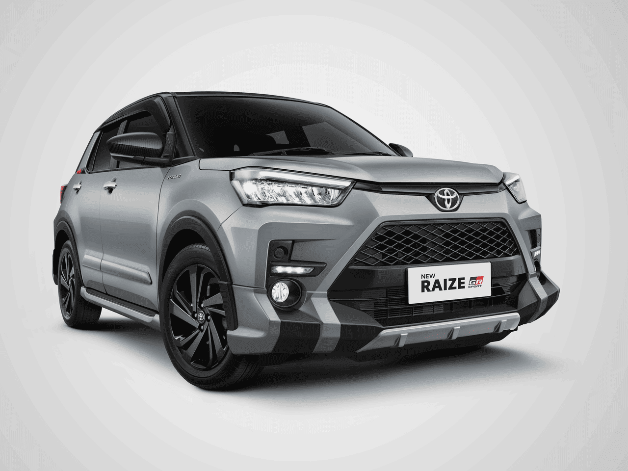 Improvement New Raize: Sentuhan GAZOO Racing pada Varian 1.0T Pertegas Tampilan yang Sporty dan Fun to Drive, Varian 1.2 Berikan Value for Money Paling Tinggi di Segmen Low SUV