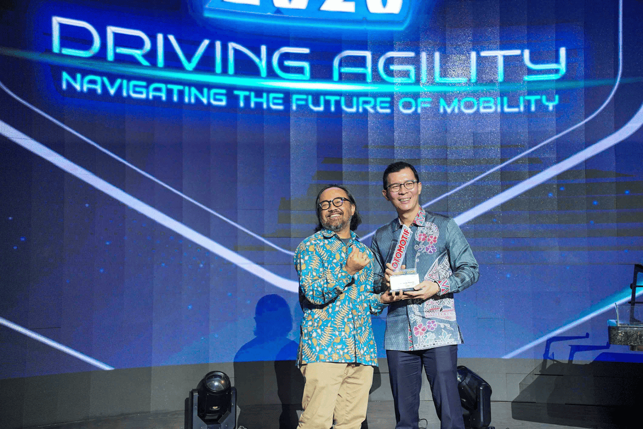 Toyota Veloz Hybrid EV Named Car of The Year 2026